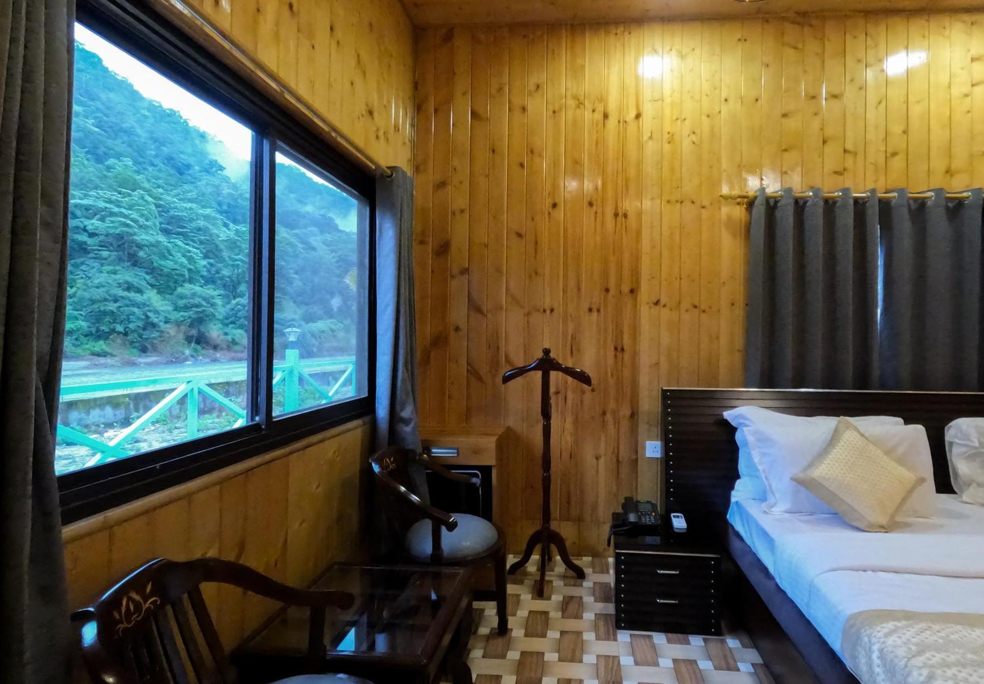 Mr River Resort - Mohanchatti Ришикеш Экстерьер фото